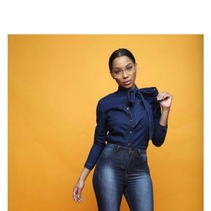 BLACK FRIDAY SALE 🖤 Denim shirt with bow 💙